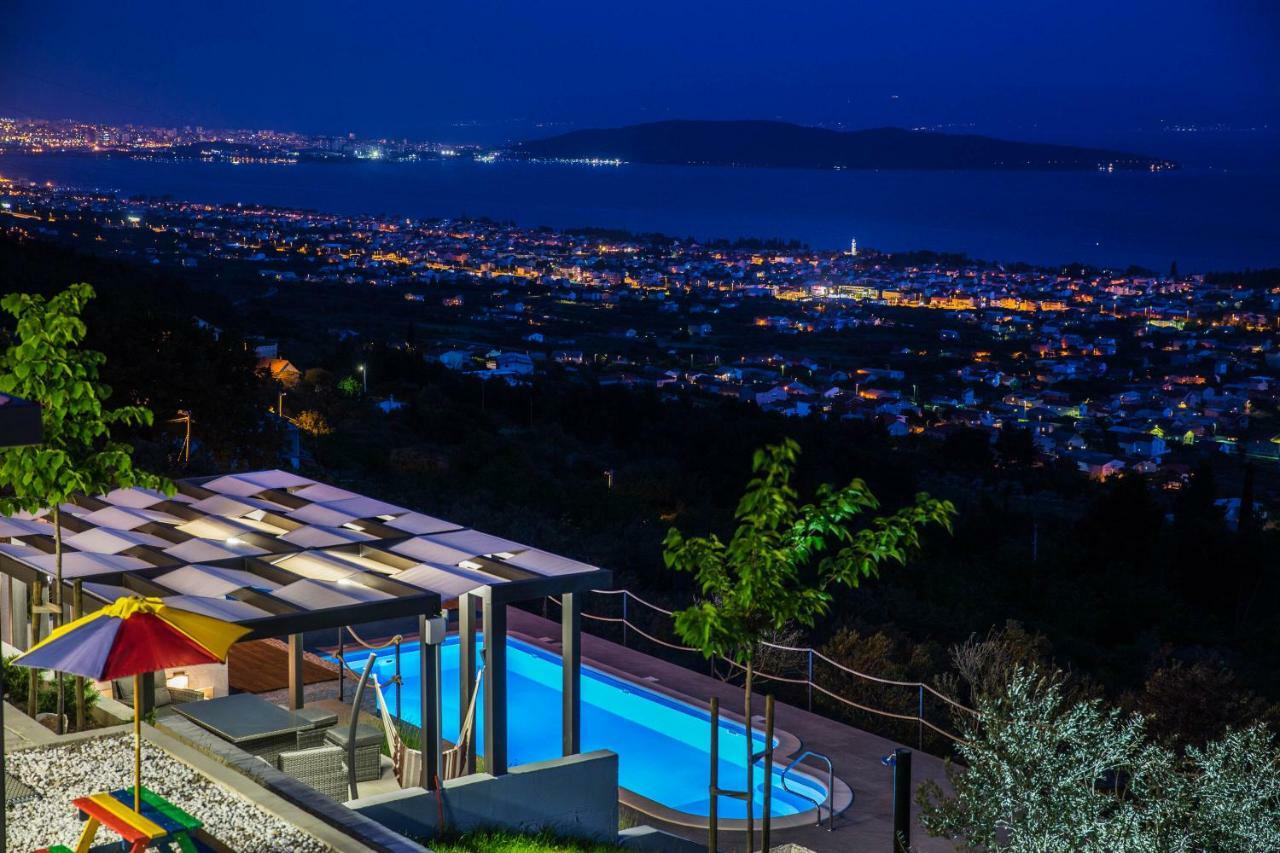 Villa Blue Hill Kastela Exterior photo